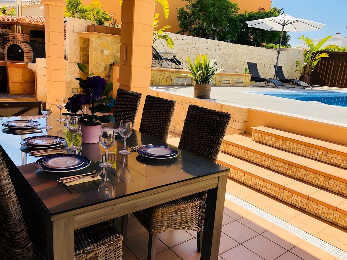Villas 2 meet Estamarell